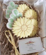Load image into Gallery viewer, Sunflower sugar cookies
