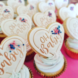 Baby Shower Cupcakes with Cookie Topper